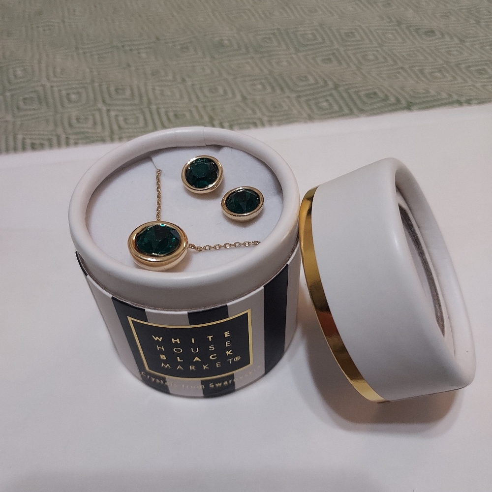 New WHBM Emerald Earrings and Necklace Set